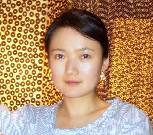 Headshot of Vicki Zhang